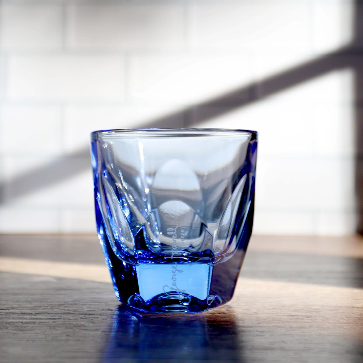 VeroBlueGlass.jpg?v=1736194794